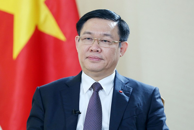 Ủy viên Bộ Chính trị, Bí thư Thành ủy Hà Nội Vương Đình Huệ được giới thiệu chức danh Chủ tịch Quốc hội.