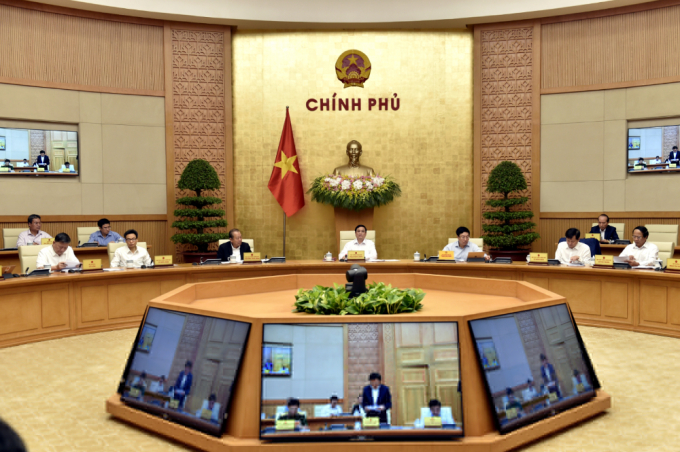 Thủ tướng Chính phủ Phạm Minh Chính và các Phó Thủ tướng trong phiên họp Chính phủ sau kiện toàn.