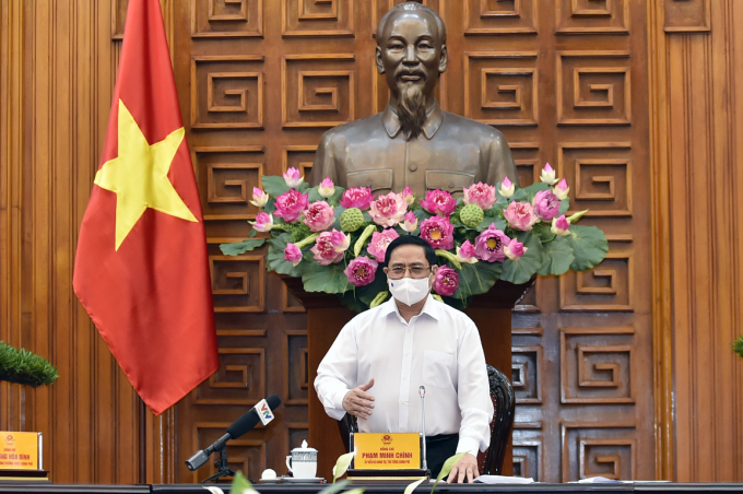 Thủ tướng Chính phủ Phạm Minh Chính yêu cầu ngay lập tức đề xuất cơ chế đóng góp và sử dụng Quỹ vaccine phòng COVID-19.