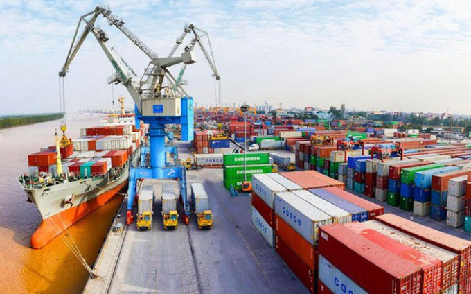 Tổng trị giá xuất nhập khẩu hàng hoá của Việt Nam dự kiến đạt 318,02 tỷ USD trong 6 tháng.