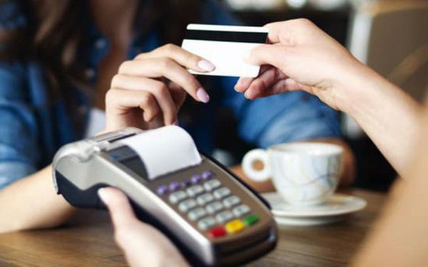 Từ ngày 1/9/2021 sẽ giảm 50% phí dịch vụ thanh toán điện tử liên ngân hàng.