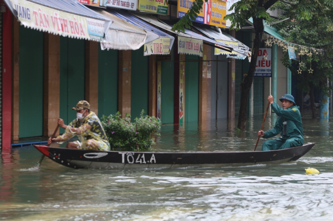 Nhiều khu vực của Quảng Nam, Quảng Ngãi mưa ngập.