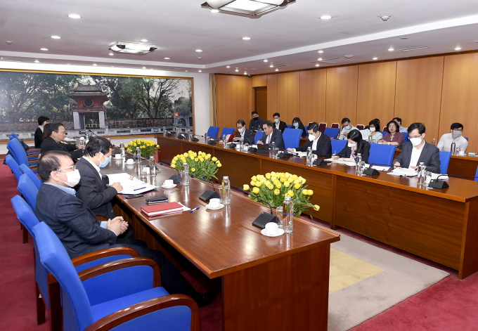 Thứ trưởng Trần Xuân Hà làm việc trực tuyến với Đoàn công tác Điều khoản IV của Quỹ tiền tệ quốc tế (IMF).