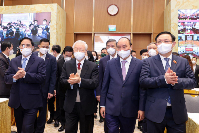 Tổng Bí thư Nguyễn Phú Trọng và các đồng chí lãnh đạo Đảng, Nhà nước đến dự Hội nghị Chính phủ với địa phương. (Ảnh: VGP)