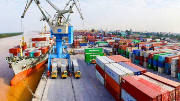 Nửa đầu tháng 1 xuất nhập khẩu hàng hóa giảm hơn 20%.