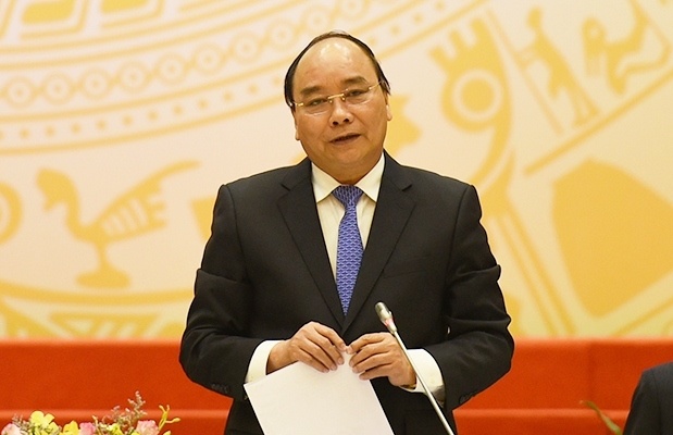 Thủ tướng Chính phủ Nguyễn Xuân Phúc cho rằng ngành ngân hàng không được thắt chặt tín dụng lĩnh vực BT, BOT mà phải tìm cách tháo gỡ.