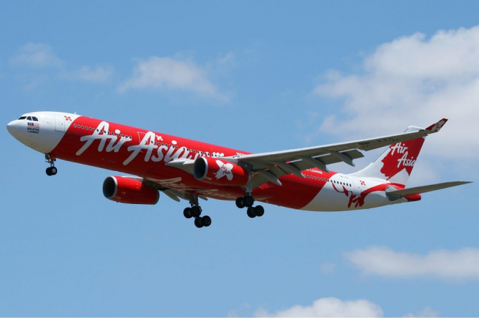 Air Asia Berhad bị phạt 25 triệu đồng do không bồi thường chậm chuyến cho khách.