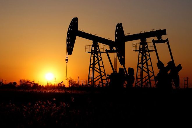 Giá dầu giảm xuống gần mức thấp nhất 18 năm.