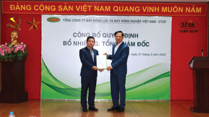 Ông Nguyễn Khắc Hải nhận quyết định bổ nhiệm (Ảnh: ITN)