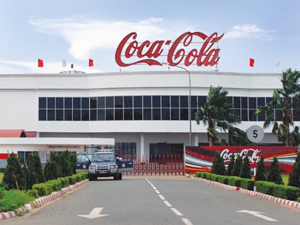 Coca Cola- một điển hình của DN FDI thua lỗ liên tục nhưng vẫn mở rộng quy mô sản xuất, kinh doanh.