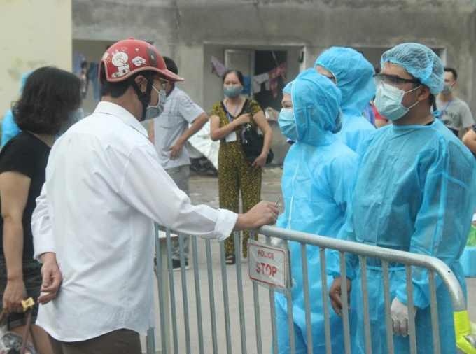 Quận 6, Bình Tân, Tân Bình có thể đề xuất giãn cách xã hội quy mô khu vực để ngăn chặn dịch bệnh lây lan. (Ảnh minh họa)