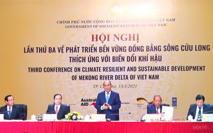 Thủ tướng Nguyễn Xuân Phúc chủ trì Hội nghị về phát triển bền vững vùng ĐBSCL.
