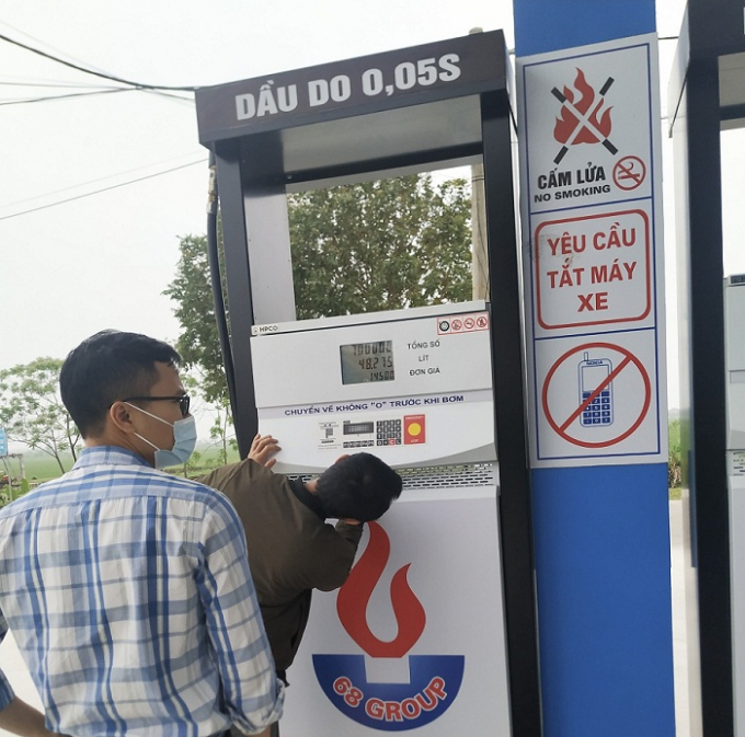 Cửa hàng xăng dầu Thơm Nguyên bị xử phạt gần 400 triệu đồng.