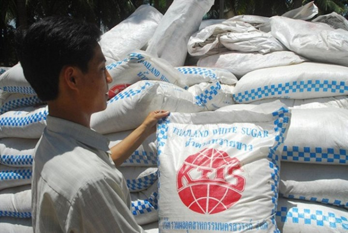 Bộ Công Thương vừa quyết định áp thuế chống bán phá giá và chống trợ cấp chính thức với một số sản phẩm đường mía có xuất xứ từ Thái Lan. (Ảnh minh họa)