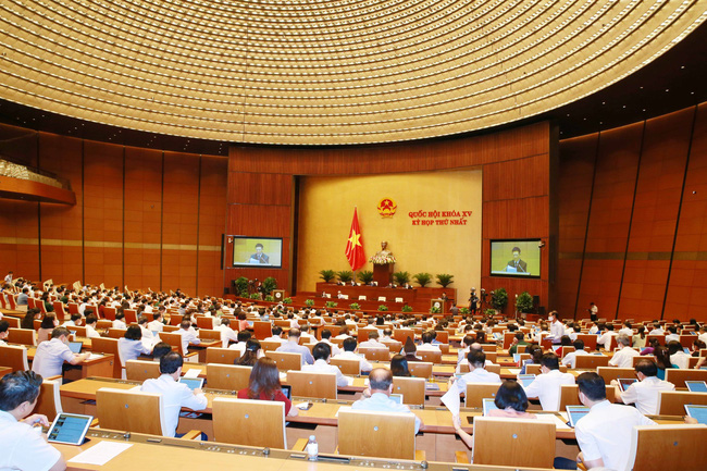Ngày 25/7, Quốc hội tiếp tục làm việc và thảo luận về tình hình kinh tế - xã hội.