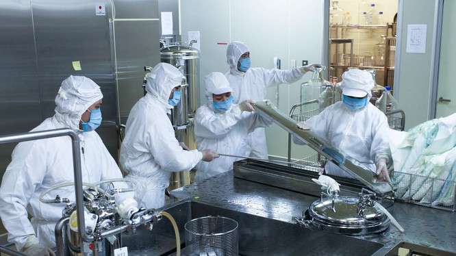 Vingroup nhận chuyển giao độc quyền công nghệ sản xuất vaccine mRNA phòng chống COVID-19 tại Việt Nam. (Ảnh minh họa)