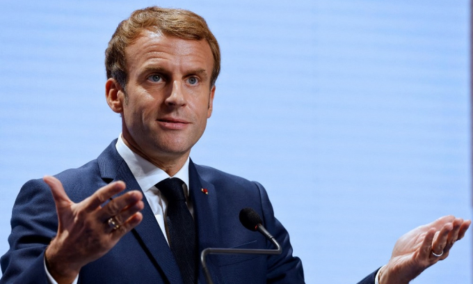 Tổng thống Pháp Emmanuel Macron phát biểu tại hội nghị thượng đỉnh G20 tại Rome, Italia ngày 31/10. Ảnh: Reuters.