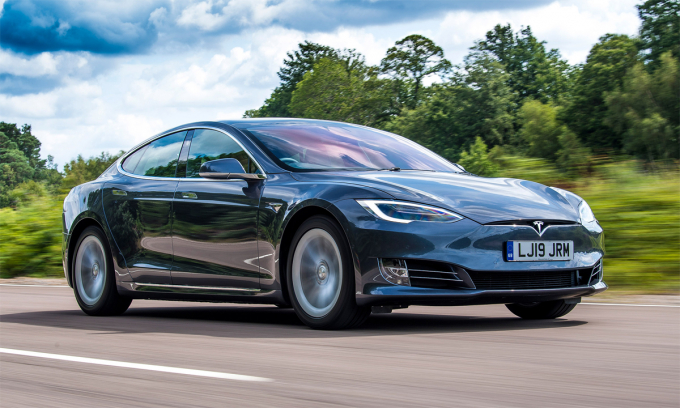 Tesla triệu hồi hơn 475.000 xe điện do nguy cơ va chạm. (Ảnh minh họa)