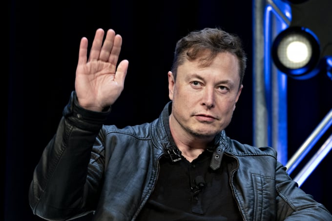 Ông chủ hãng Tesla và SpaceX Elon Musk là một trong những tỷ phú thuộc Top 10 người giàu nhất thế giới theo bình chọn của Forbes.