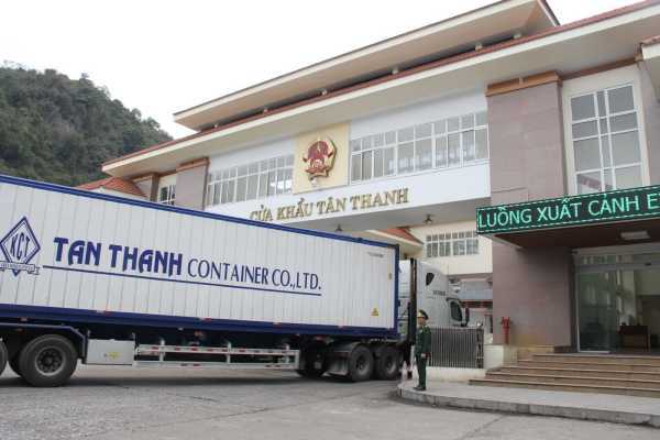 Từ 21/2, doanh nghiệp xuất khẩu qua Lạng Sơn bắt buộc phải khai báo trực tuyến. (Ảnh minh họa)