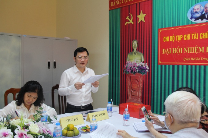 Đồng chí Hà Khắc Minh - Bí thư chi bộ phát biểu