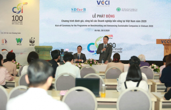 Ông Nguyễn Quang Vinh, Tổng Thư ký VCCI, Tổng Thư ký VBCSD phát biểu