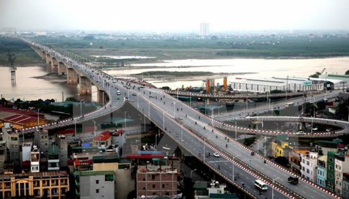 Cầu Vĩnh Tuy giai đoạn 2 sẽ có tổng chiều dài là 3.504 m, không phải giải phóng mặt bằng, do việc này đã được thực hiện khi thi công giai đoạn 1. Dự kiến hoàn thành vào 2022.
