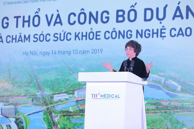 Chủ tịch Tập đoàn TH - Bà Thái Hương phát biểu tại sự kiện ngày 14/10.