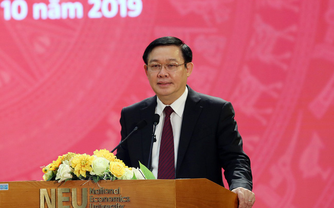 Phó thủ tướng Vương Đình Huệ phát biểu tại hội thảo hôm 26/10.