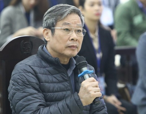 Cựu Bộ trưởng Nguyễn Bắc Son tại tòa hôm nay 20/12.