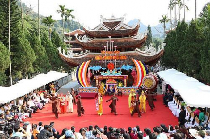 Lễ hội Chùa Hương 2020 đã khai mạc.