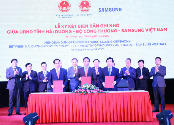 Lễ ký ghi nhớ hợp tác giữa Samsung với các đối tác Việt Nam ngày 4/2.