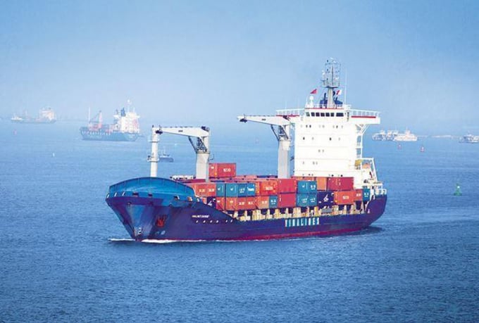Ngành vận tải biển đang lao đao vì gặp quá nhiều khó khăn trong cạnh tranh, thủ tục, quy định.