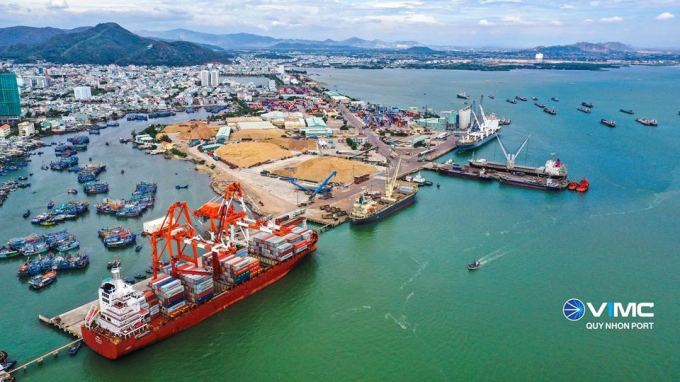 Đầu tháng 6/2020, cảng Quy Nhơn đã khai trương tuyến dịch vụ vận tải trực tiếp từ cảng Quy Nhơn đi các nước khu vực Đông Bắc Á nhằm kết nối nguồn hàng tại khu vực Tây Nguyên xuất khẩu đi các nước Hàn Quốc, Nhật Bản, Trung Quốc… với tần suất khai thác trung bình 1 tuần/1 tàu.