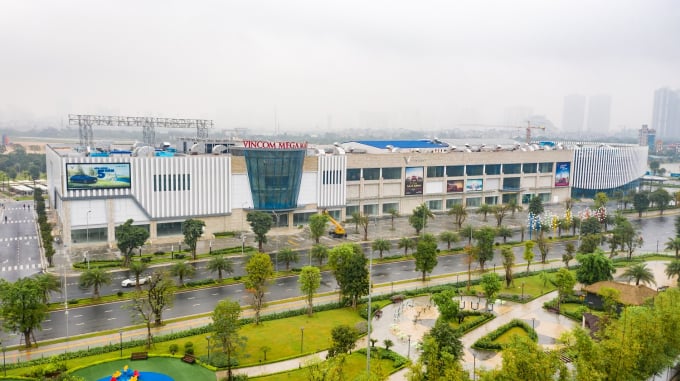 Vincom Mega Mall Smart City dự kiến khai trương trong năm 2021 là tâm điểm chú ý của thị trường bán lẻ.