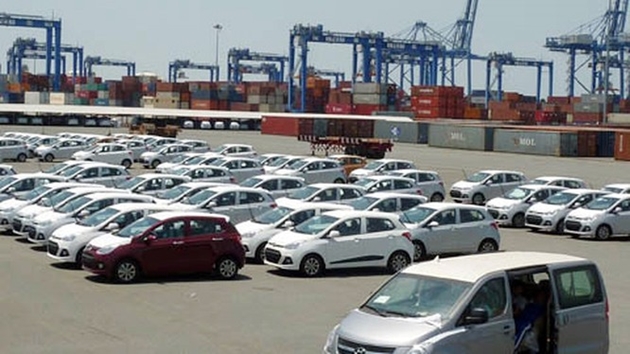 Theo thống kê của Tổng cục Hải quan, trong tháng 01/2020 số lượng ô tô nguyên chiếc các loại đăng ký tờ khai hải quan nhập khẩu giảm mạnh tới 35,4% so với lượng nhập khẩu trong tháng 12 năm 2019.