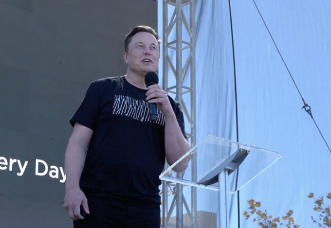 Tỷ phú Elon Musk đang là nhà điều hành doanh nghiệp nhận thù lao cao nhất nước Mỹ. Ảnh: Reuters