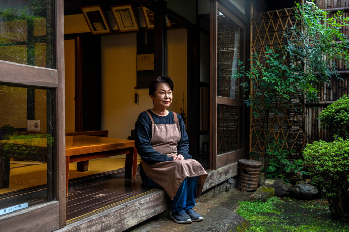 Naomi Hasegawa, người phụ nữ đang điều hành công ty bánh Ichiwa. Ảnh: The New York Times
