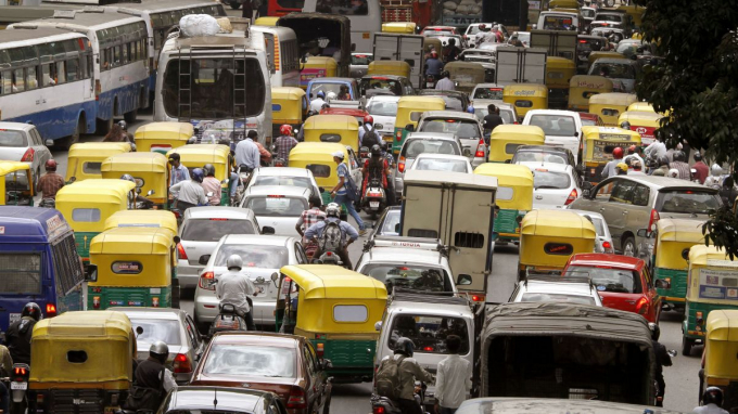 5,1 triệu ô tô hạng nhẹ ở Ấn Độ có tuổi đời trên 20 năm, và 3,4 triệu xe hơi hạng nhẹ đã hoạt động trên 15 năm. Ảnh: Times of India