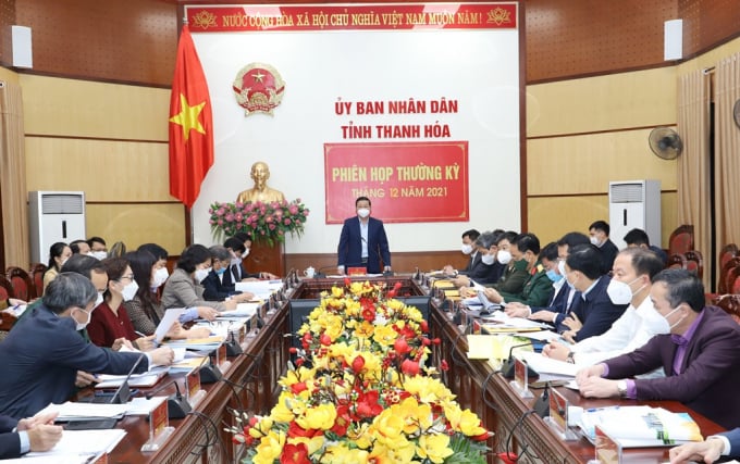 Chủ tịch UBND tỉnh Thanh Hoá Đỗ Minh Tuấn phát biểu tại phiên họp.