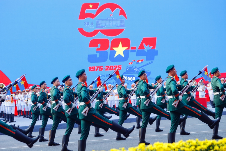 Kỷ niệm trọng thể 50 năm Giải phóng miền Nam, thống nhất đất nước- Ảnh 13.