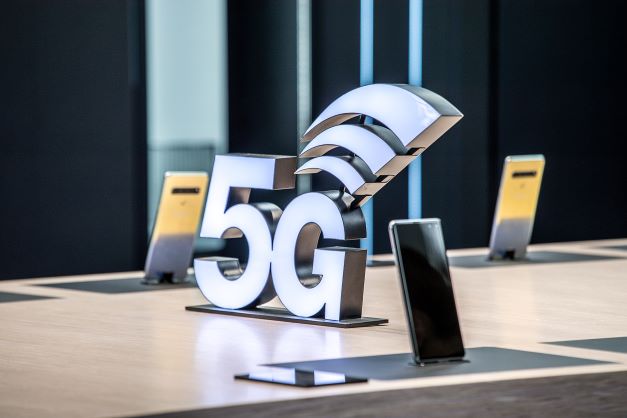 Samsung and Viettel launched 5G commercial trials in Danang in December 2021. Photo courtesy of Samsung.