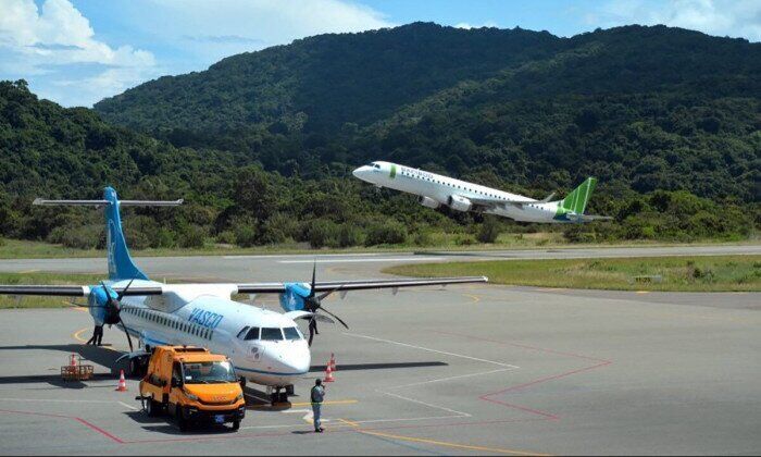 Con Dao airport in Ba Ria-Vung Tau province, off Vietnam's southern coast. Photo courtesy of the Ministry of Transport.