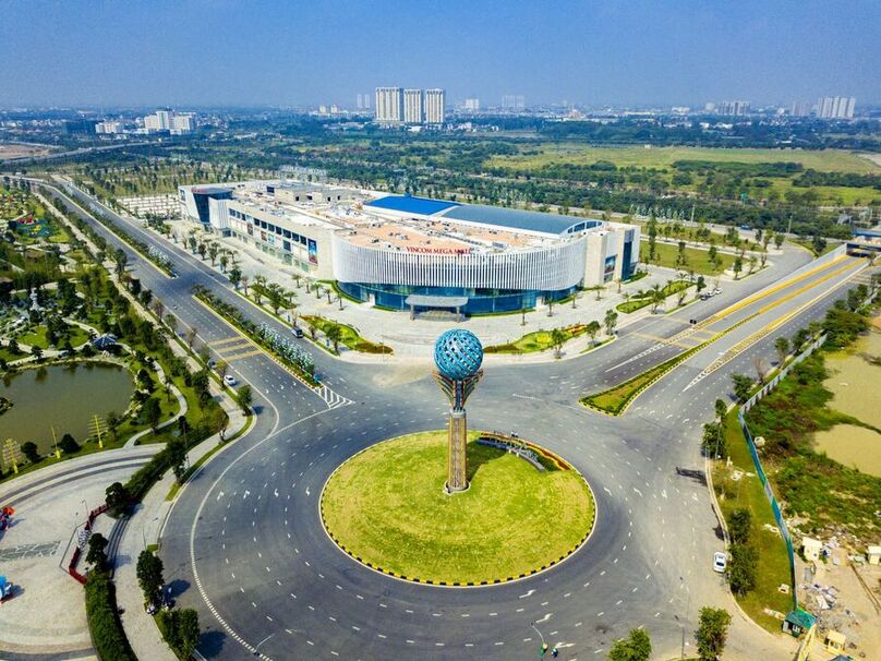 Vincom Mega Mall Smart City was inaugurated on April 28, 2022 in Tay Mo ward, Nam Tu Liem district, Hanoi. Photo courtesy of Vingroup.
