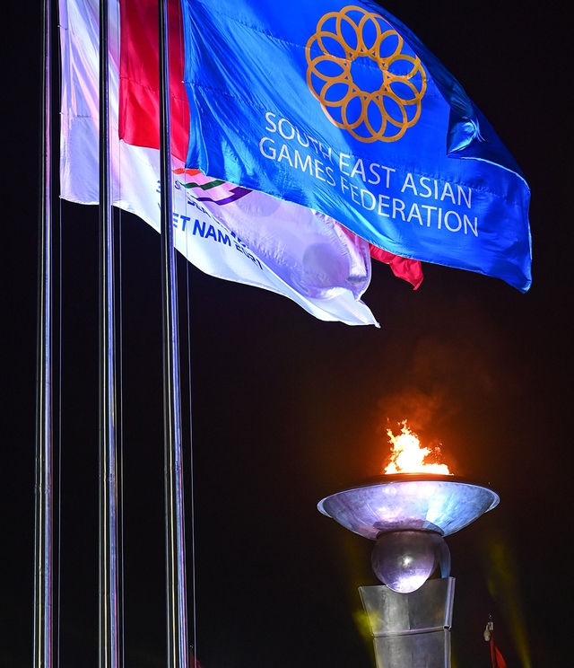 The SEA Games 31 flame at My Dinh National Stadium, Hanoi. Photo courtesy of Vietnam News Agency. 