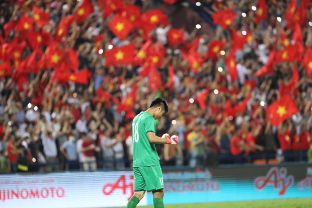 Goalkeeper Van Toan celebrates after captain Do Hung Dung's goal. Photo courtesy of Vietnam News Agency.