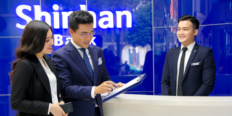 Shinhan Bank Vietnam issued its first ever bonds in the Vietnamese market on May 12, 2022. Photo courtesy of the bank.
