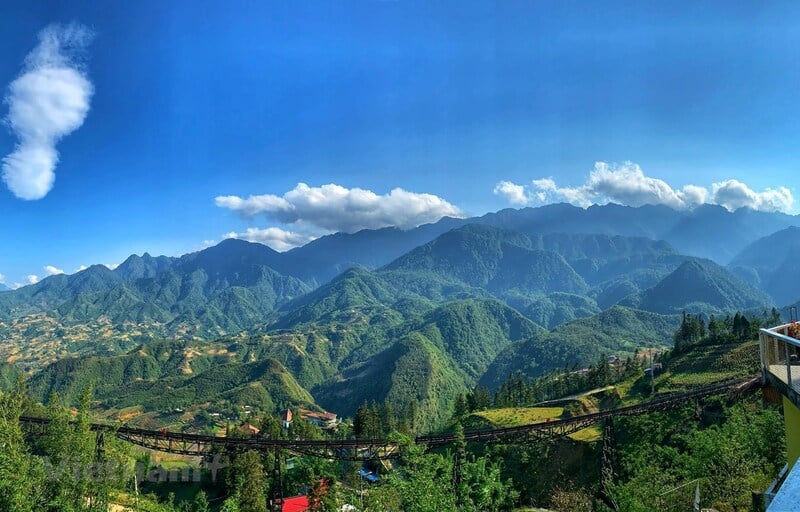 Sapa is a town in the Hoàng Lien Son Mountains of northwestern Vietnam. Photo courtesy of Vietnam News Agency.