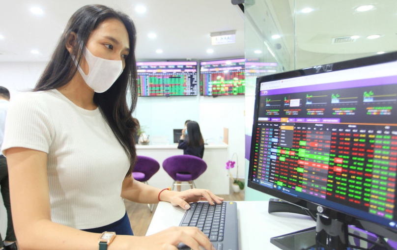 Foreign investors are back to net selling of $4.15 million on the Ho Chi Minh City Stock Exchange on May 19. Photo by The Investor/Gia Huy.