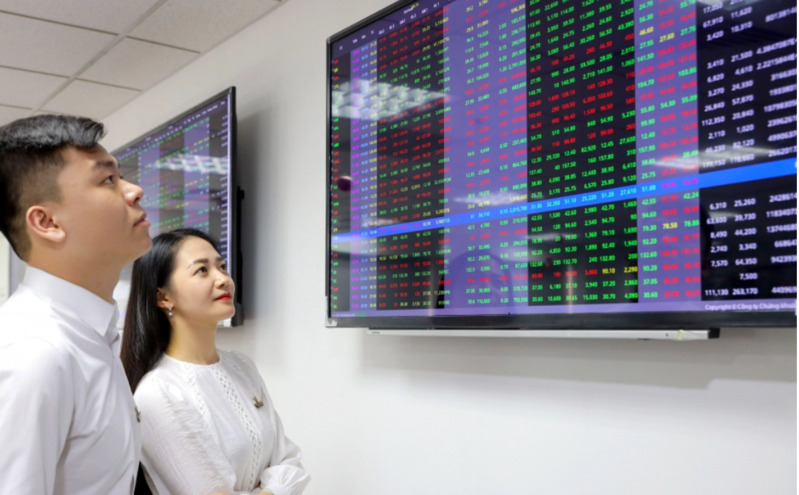 VinaCapital has revised its EPS growth forecast for listed companies in Vietnam to 25% in 2022, from the 12.5% annual average since 2010. Photo by The Investor/Trong Hieu.